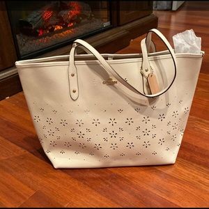Coach tote